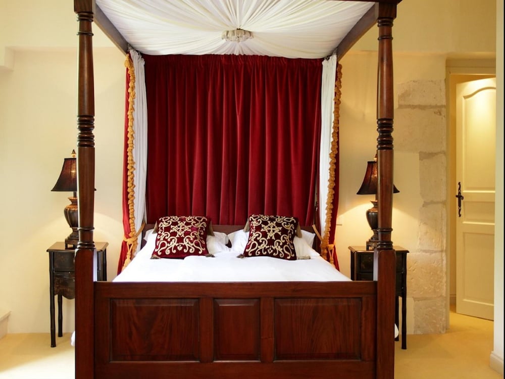 Deluxe Double Or Twin Room photo 3