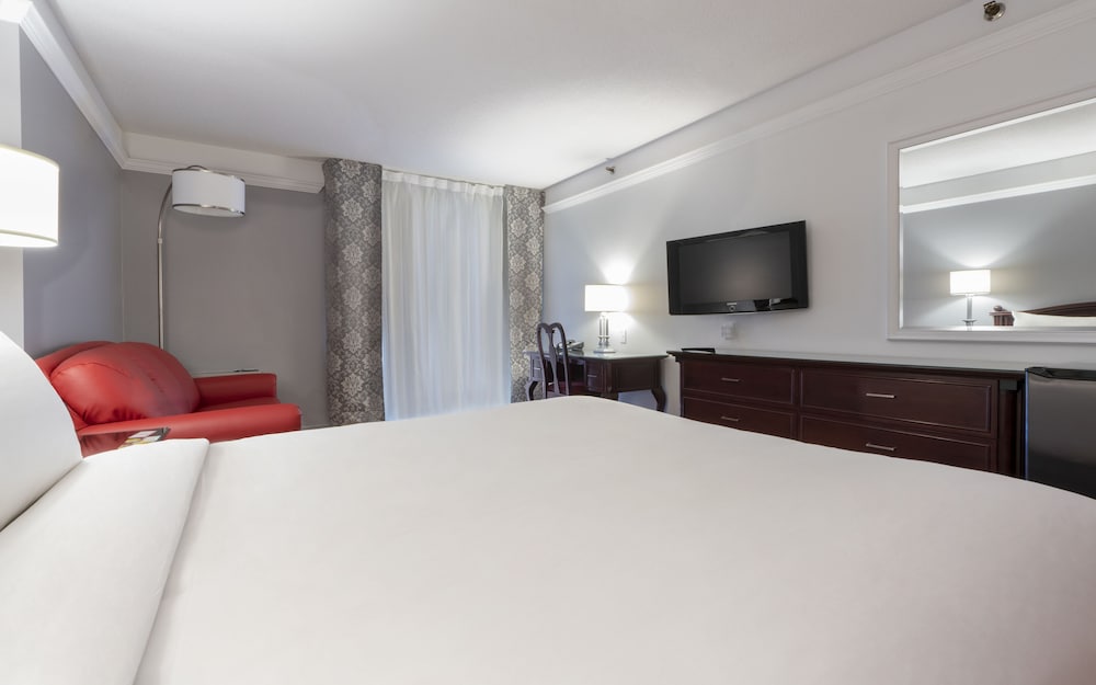 Traditional room, 1 Queen bed and 1 double sofa bed - Exterior view photo 2