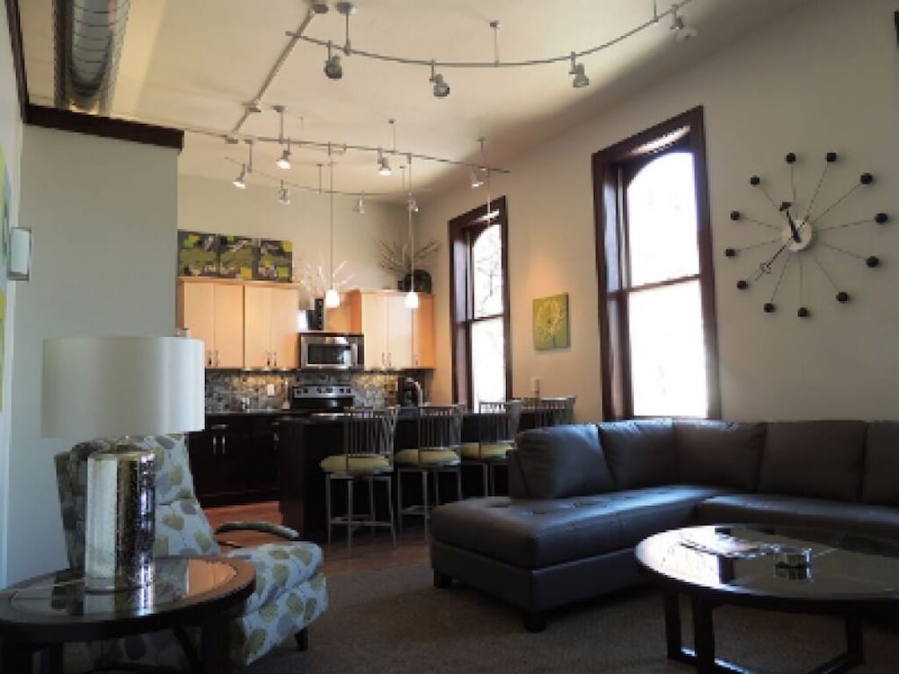 Luxury Suite, Private Bathroom (The Michigan) photo 3