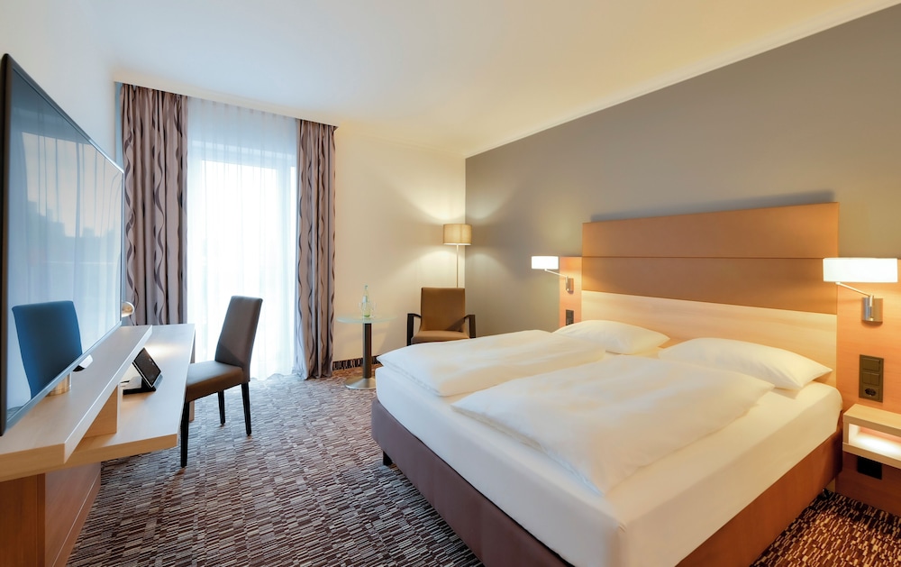 Standard Room, 1 Queen Bed photo 1