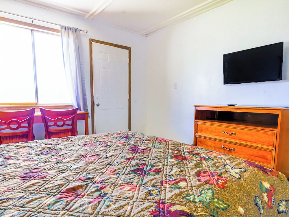 Room, 1 Queen Bed, Non Smoking - Photo 2
