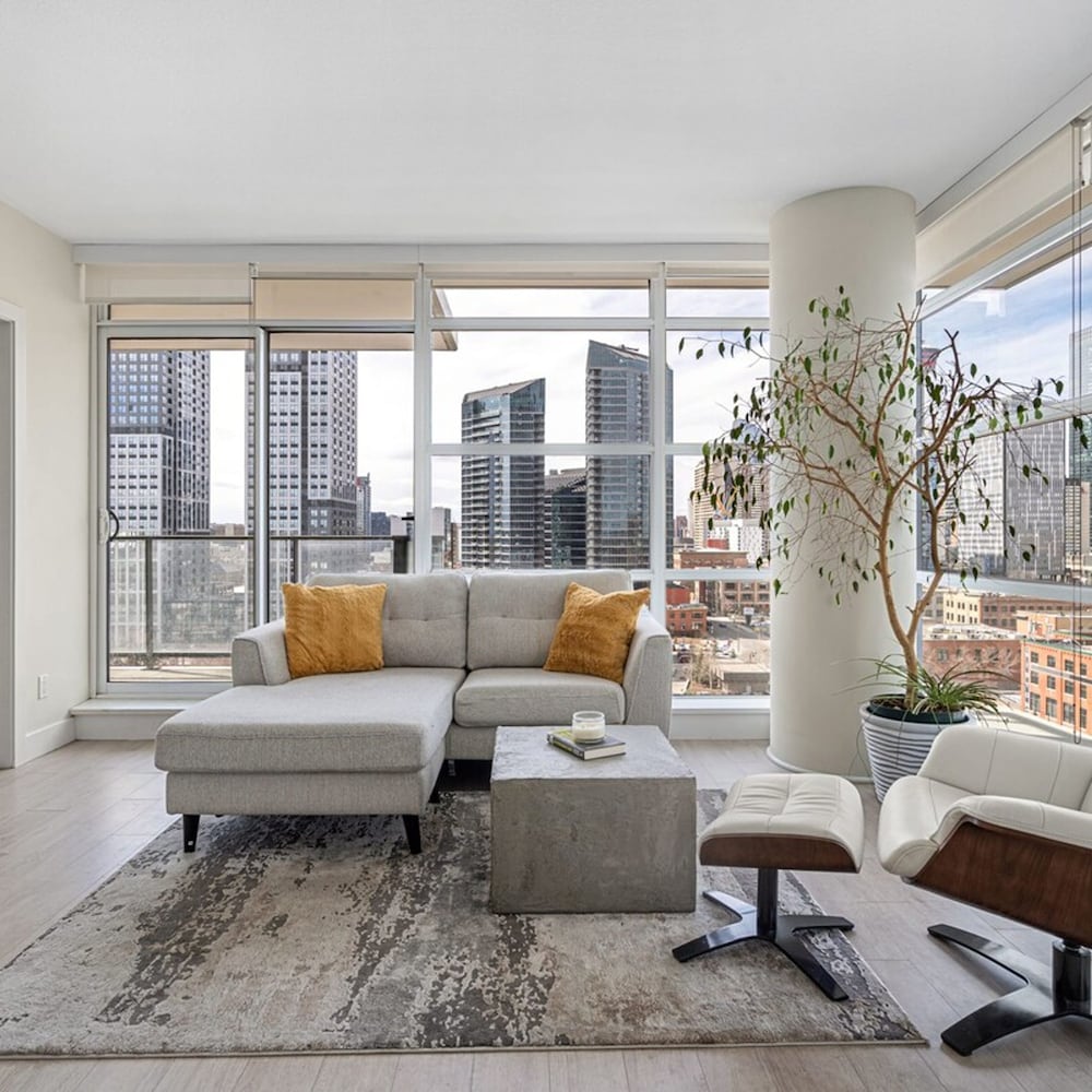 DT Upscale Corner Unit Tower Views Free Parking, Billede 17