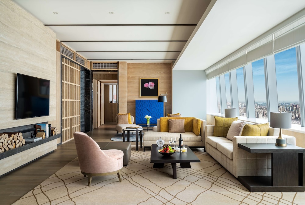 King Conrad Suite - Photo 4