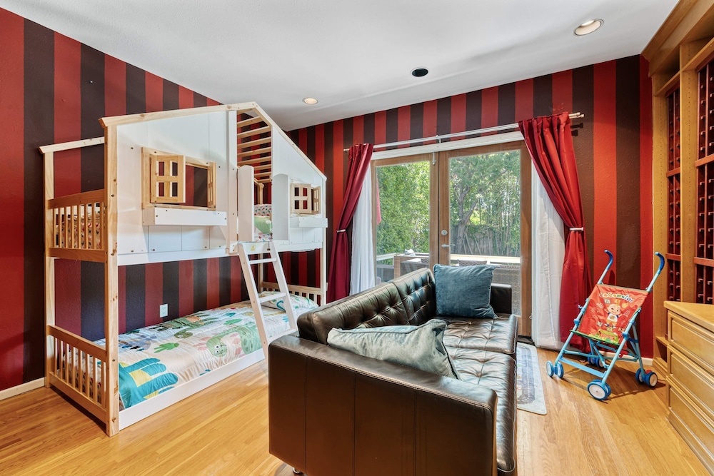 NEW - 1 Location-family-5br-yard-gym-parking, 사진 14