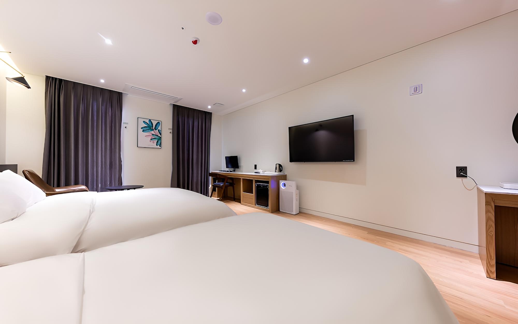 Room (Twin Business) photo 2