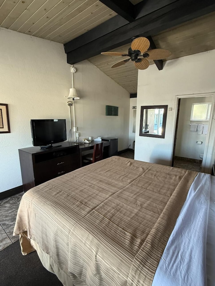 1 King Size Jacuzzi Room photo 3