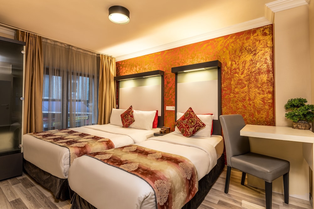 Deluxe Suite photo 1