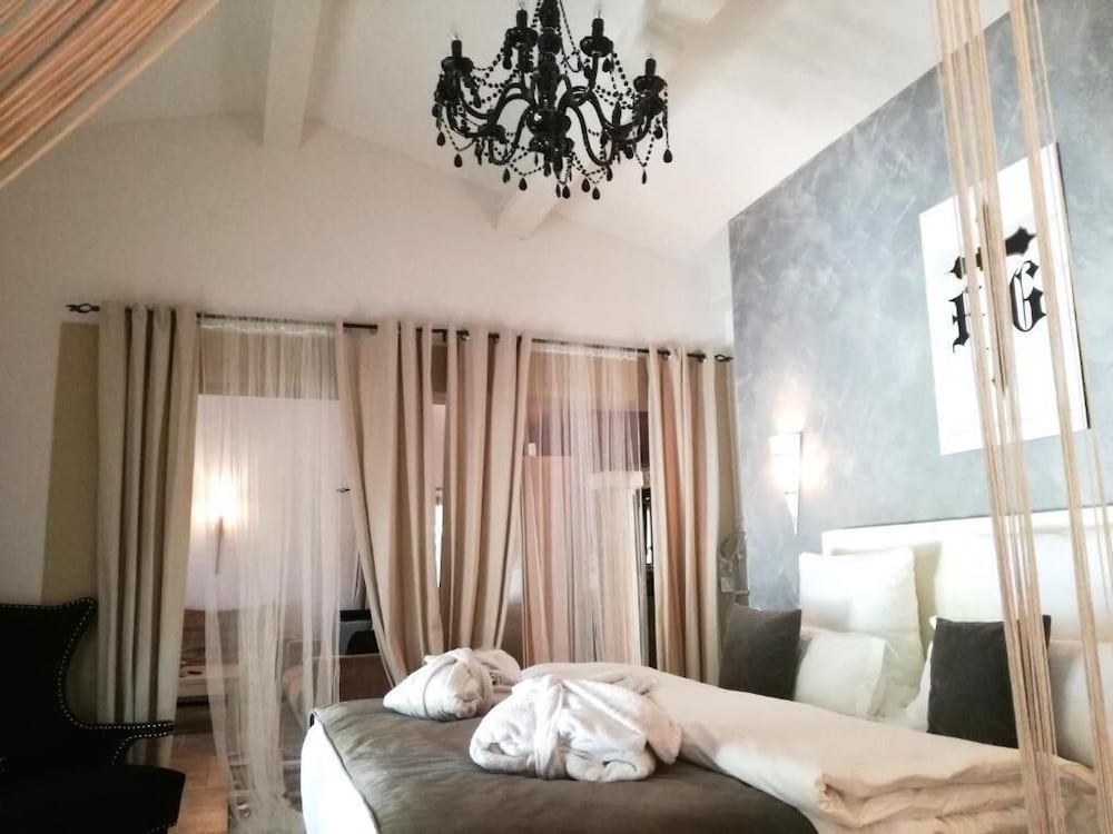 Suite (MONACO) photo 1
