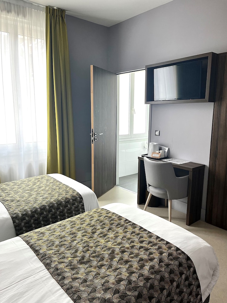 Standard Double Room - Breakfast Included photo 1
