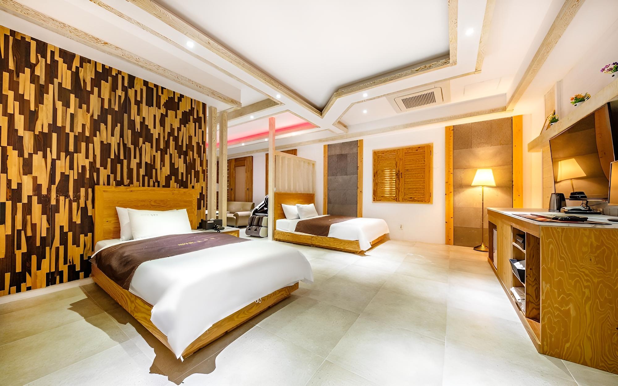 Room (VIP (magic chair styler air purifier)) photo 1