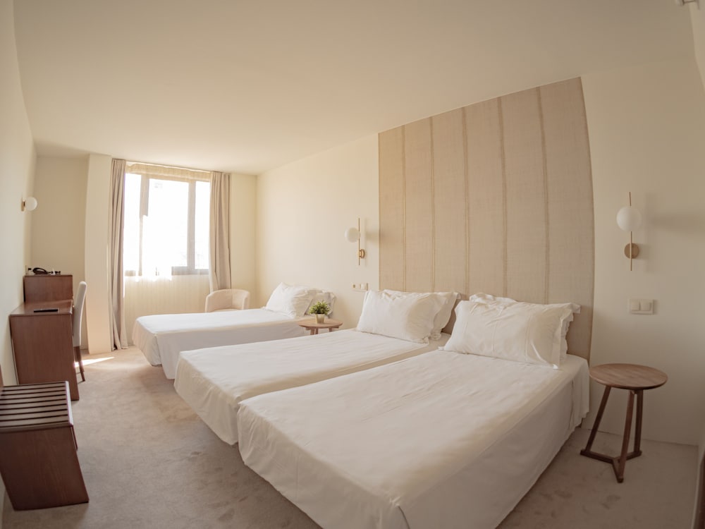 Superior Quadruple Room - Photo 1