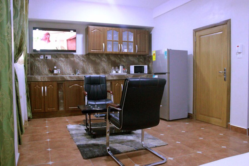 Executive Suite photo 2