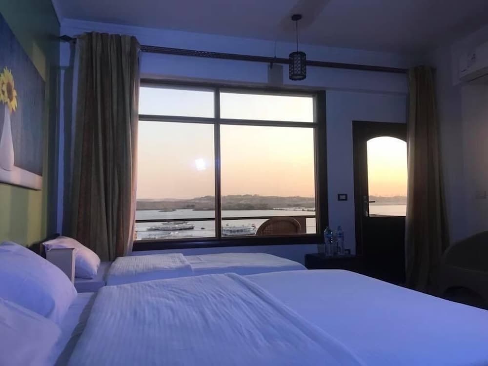 Deluxe Double or Twin Room - Photo 14