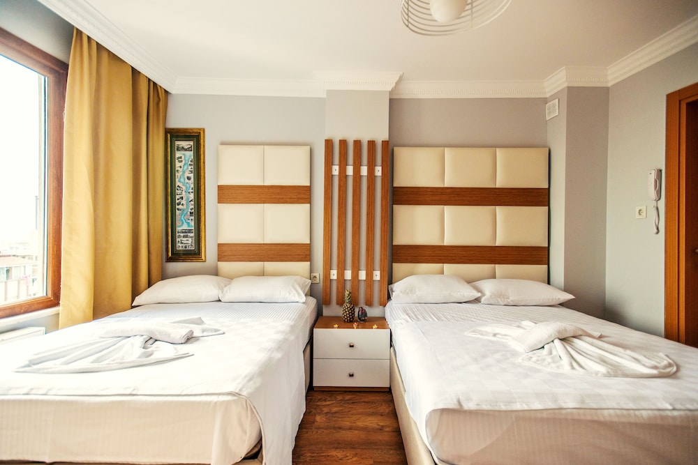 Quadruple Room photo 2