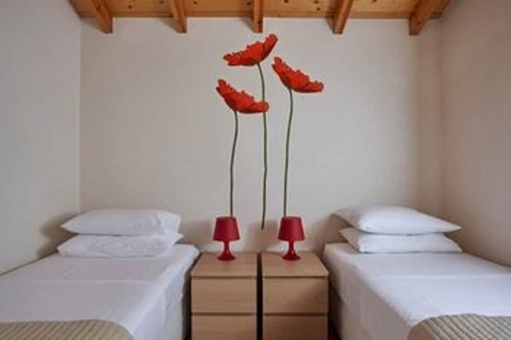 2 Bedroom Plunge Pool Suites with Inland View photo 2