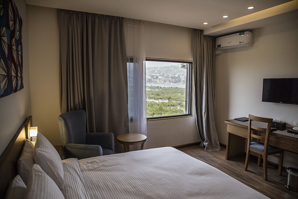 Standard Twin Room photo 2