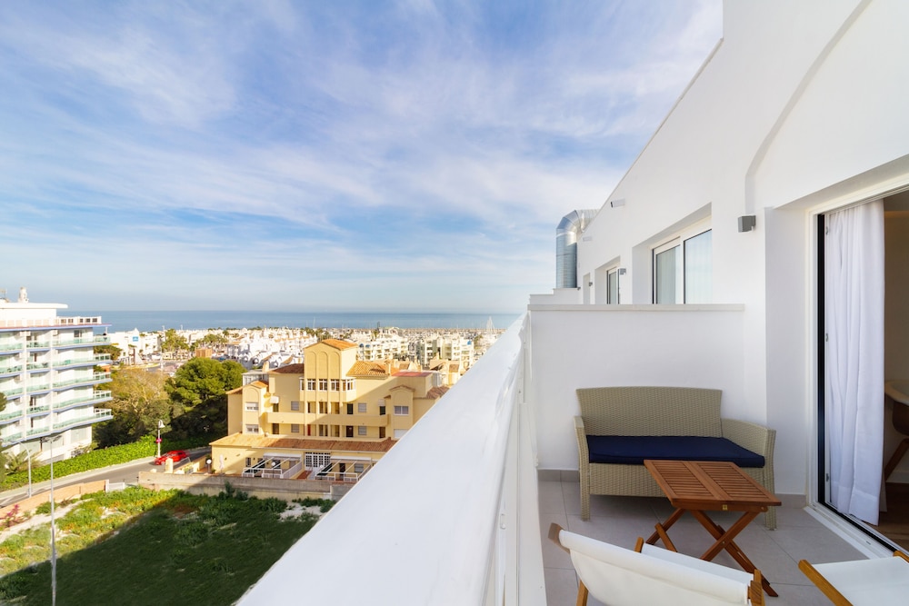 Deluxe Double Room, Terrace, Partial Sea View - Photo 2