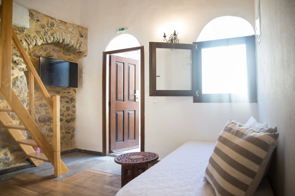 Twin Room (Aspros Gatos Patari) photo 1