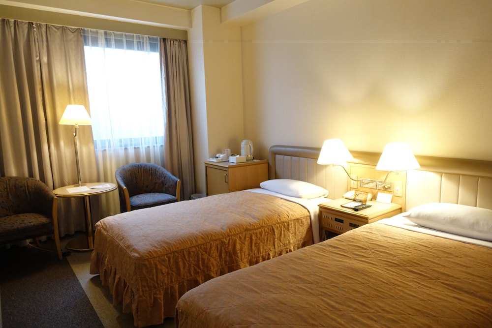 Room - Photo 2