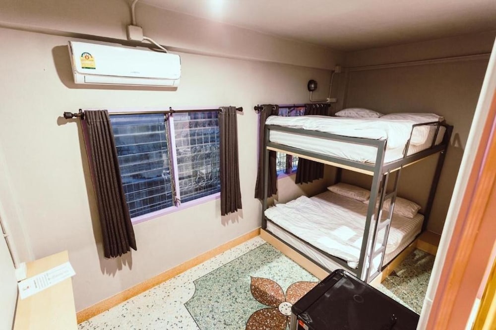 Quadruple Room, 2 Double Beds photo 1
