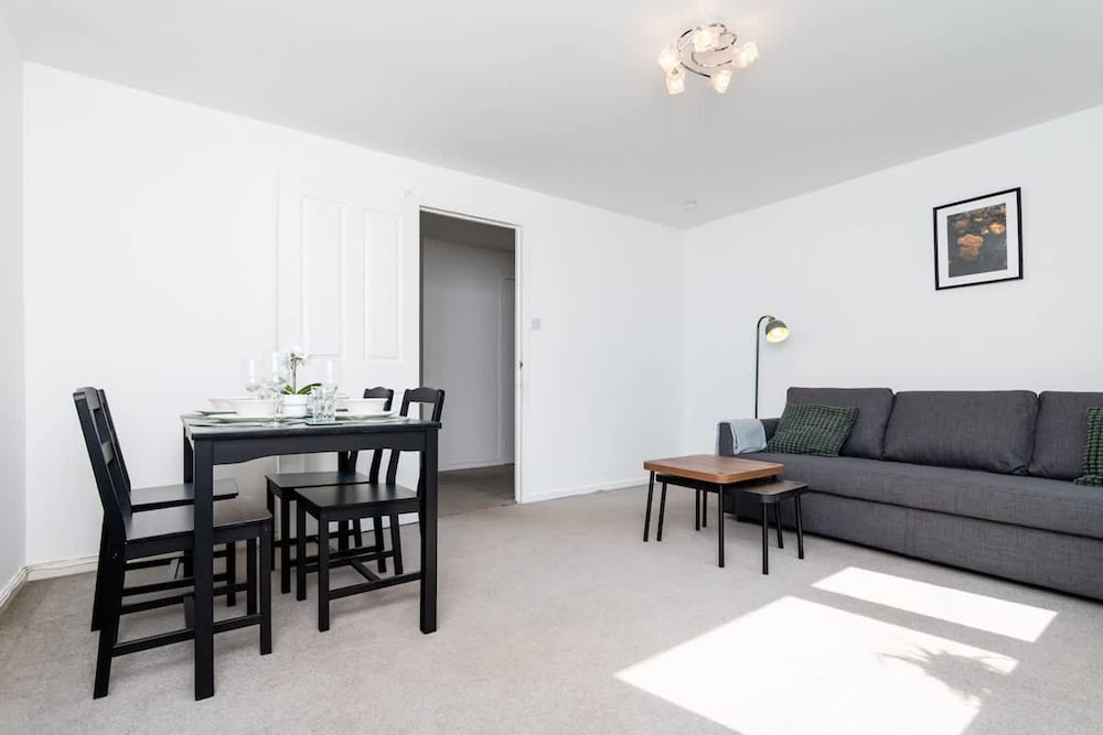 Apartment photo 3