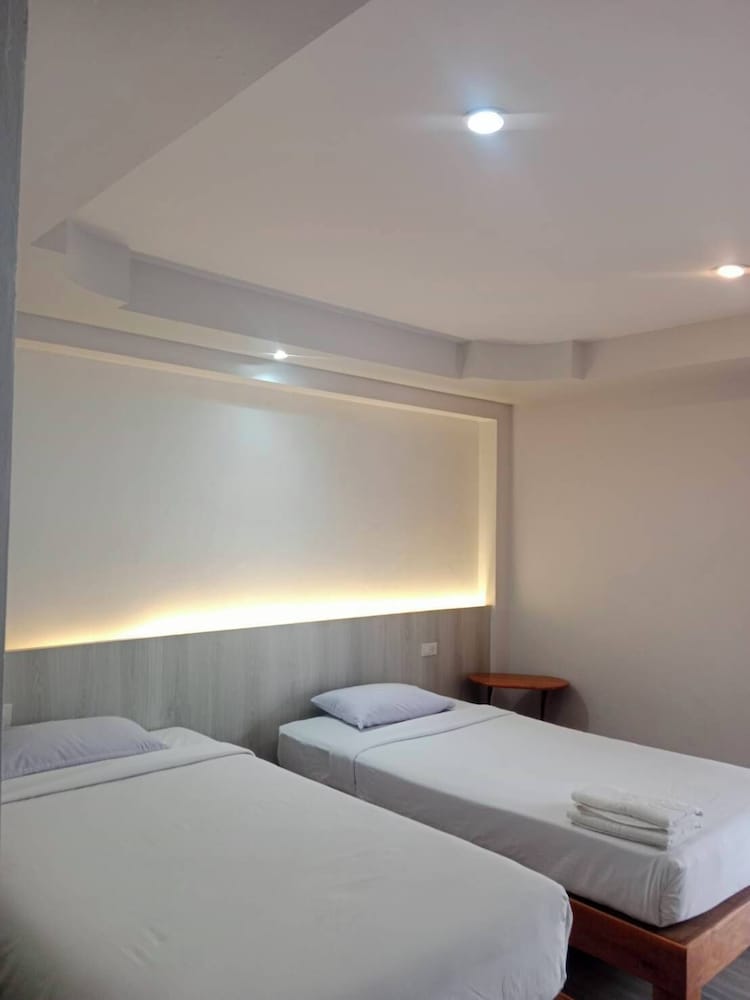 Standard Twin Room photo 1