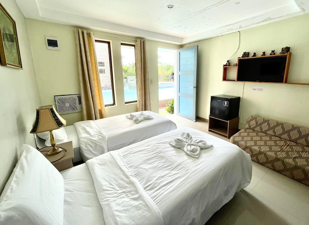 Standard Quadruple Room - Photo 10
