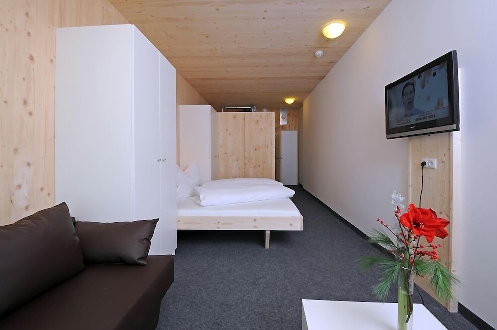 Standard Room, Multiple Beds photo 1