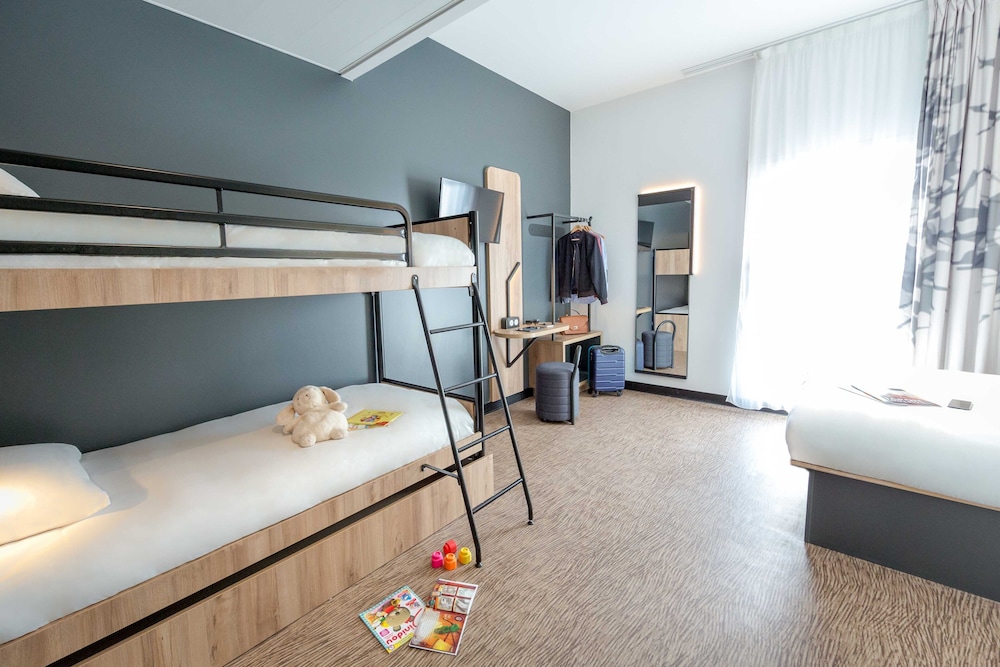 Quadruple Room - Photo 1