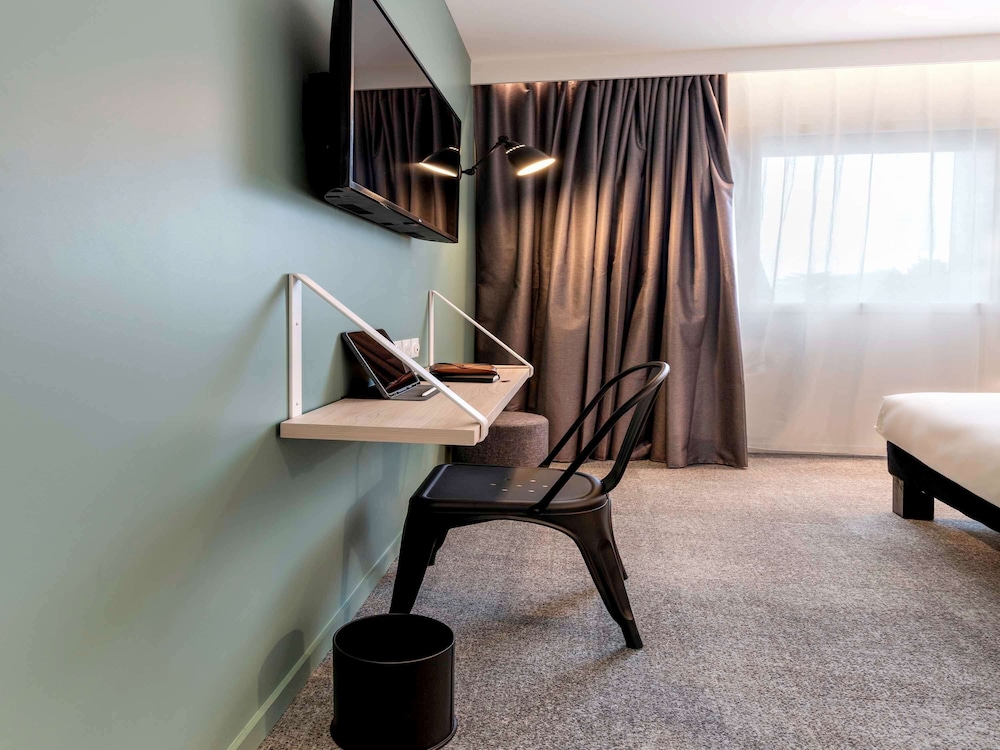 Standard Suite, Multiple Beds - Photo 5
