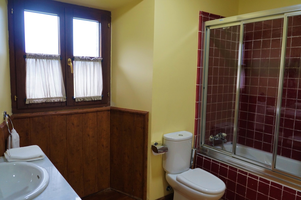 Double Room, 2 Twin Beds photo 3