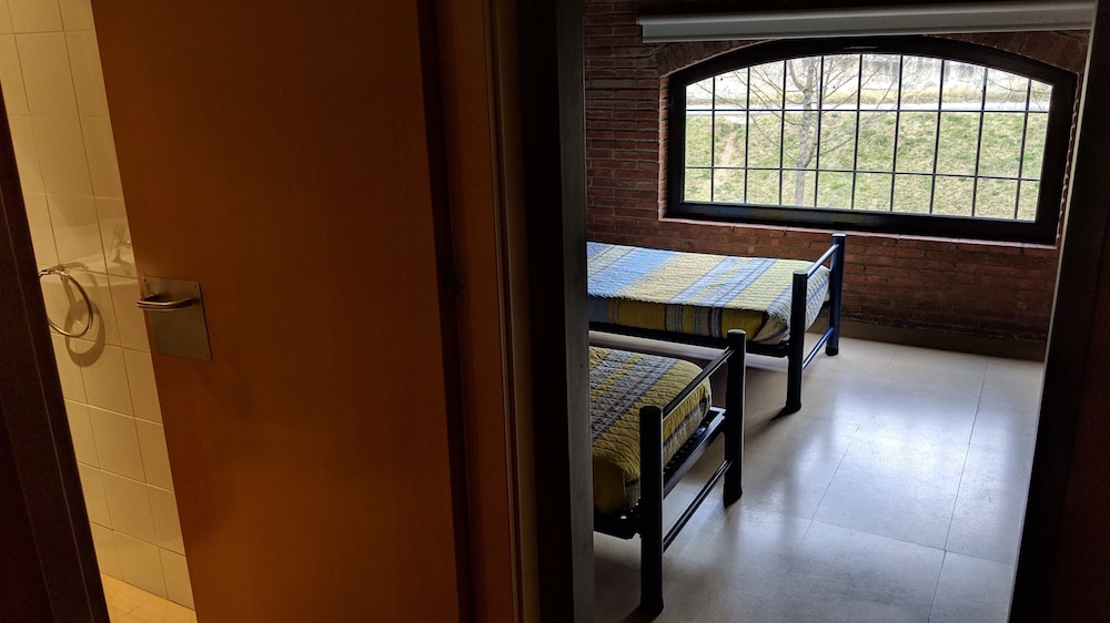 Family Quadruple Room (2 Adults + 2 Children) photo 3