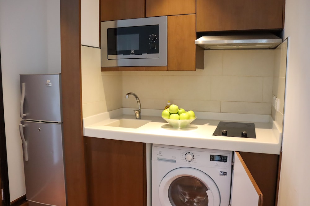 One Bedroom Apartment - Complimentary Transfer to Mall of the Emirates, Metro Station & Jumeirah Bea photo 3