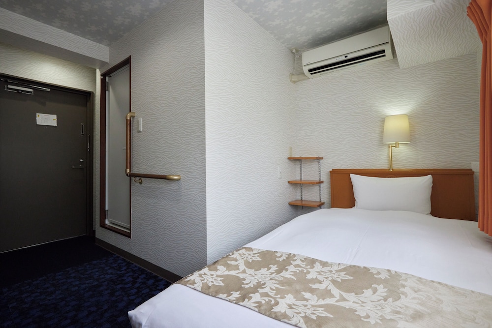 Single Room, Smoking photo 1