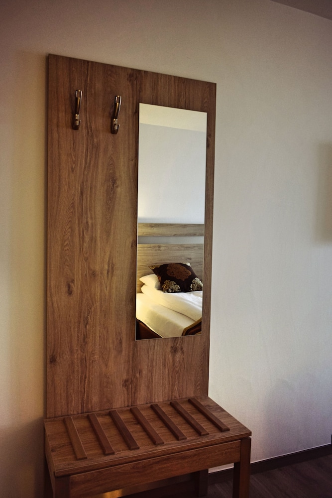 Basic Double Room photo 1