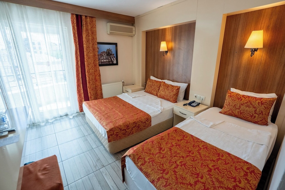 Family Suite photo 3