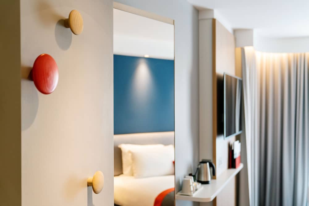 Standard Room (Upgraded, Free Breakfast) - Photo 2