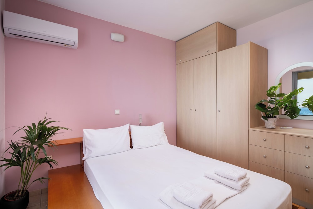 Duplex, 3 Bedrooms, Non Smoking photo 1