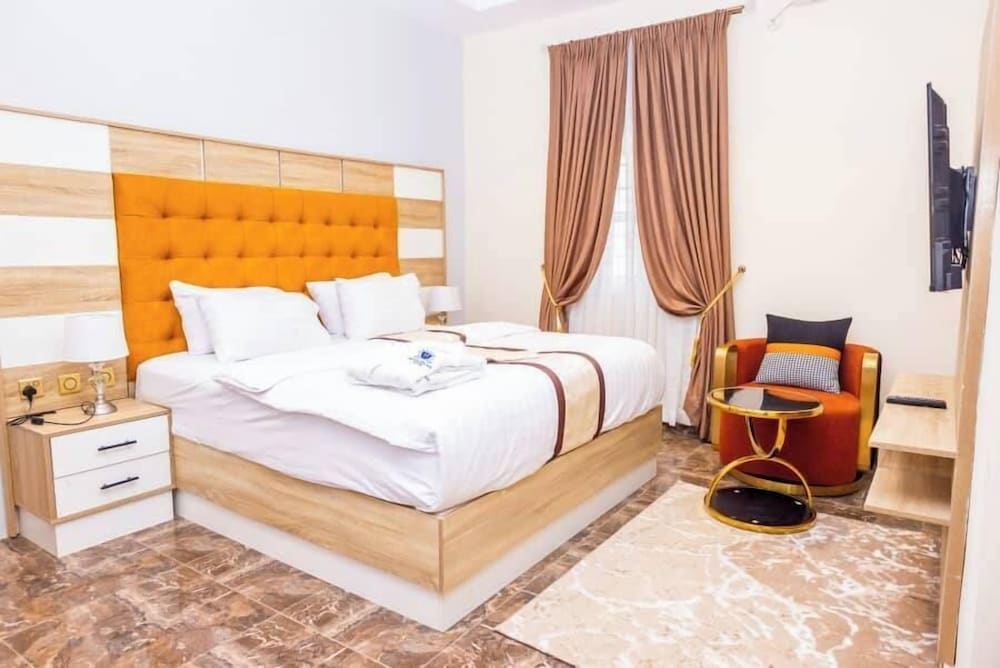 Deluxe Room, Balcony, City View photo 2