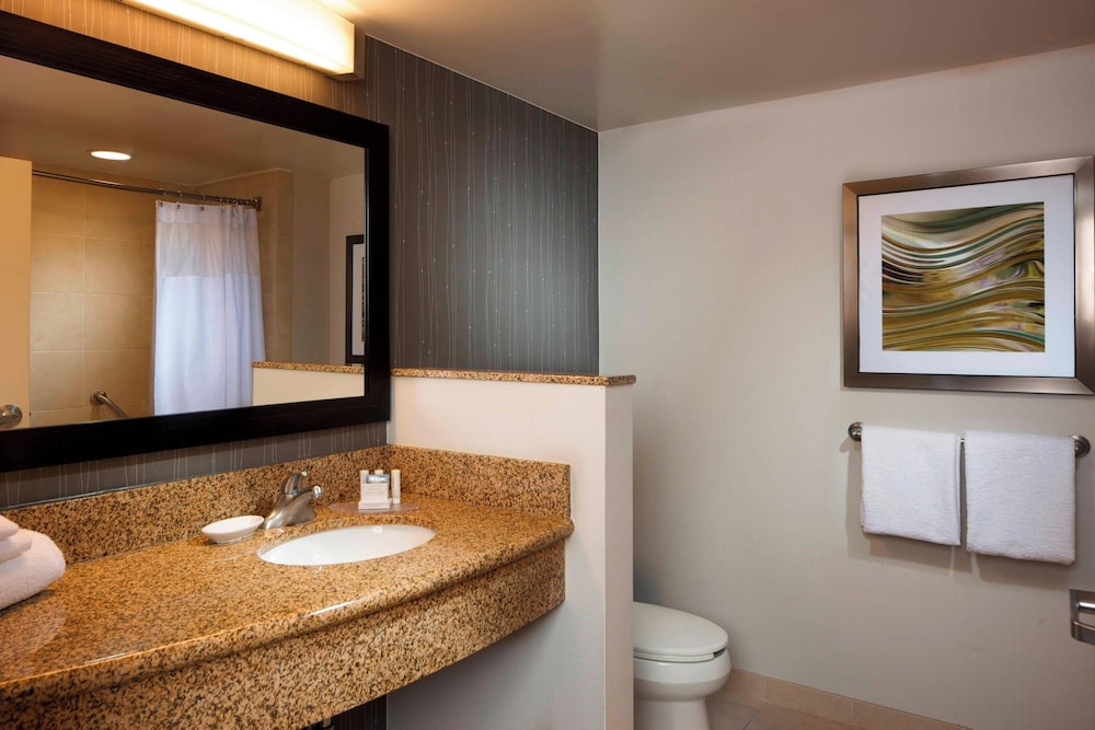 Room, 2 Queen Beds (Hearing Accessible)