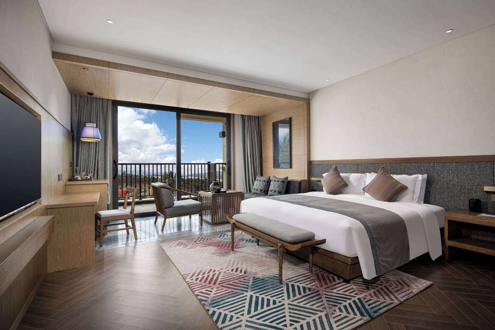Deluxe Room, 1 King Bed, Non Smoking