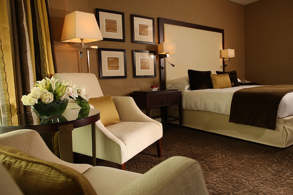 Premium Room, 1 King Bed (Executive) photo 1