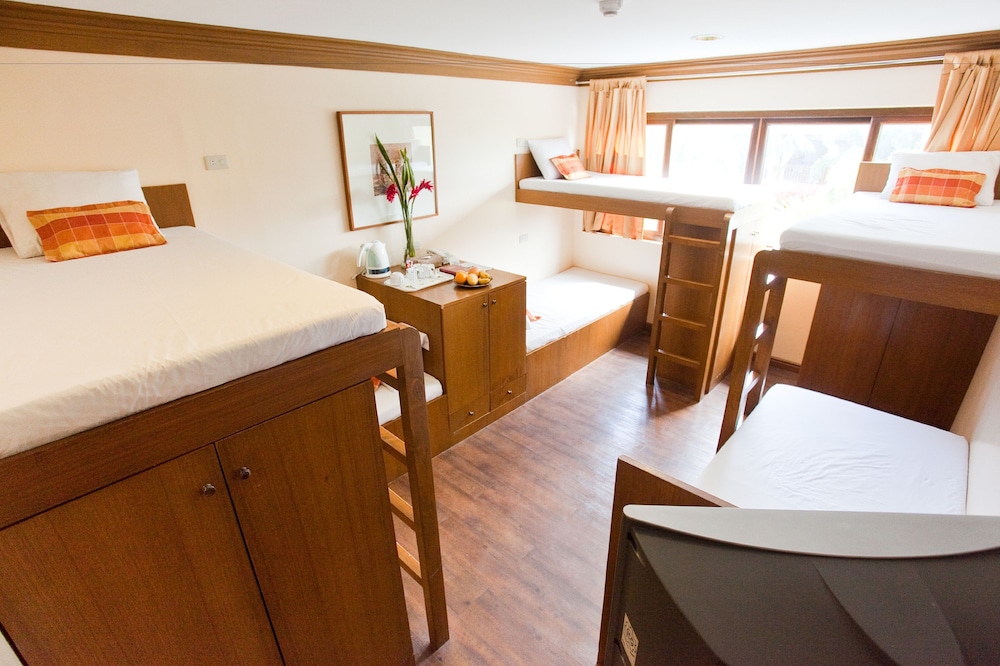 Family Shared Dormitory, Multiple Beds photo 3