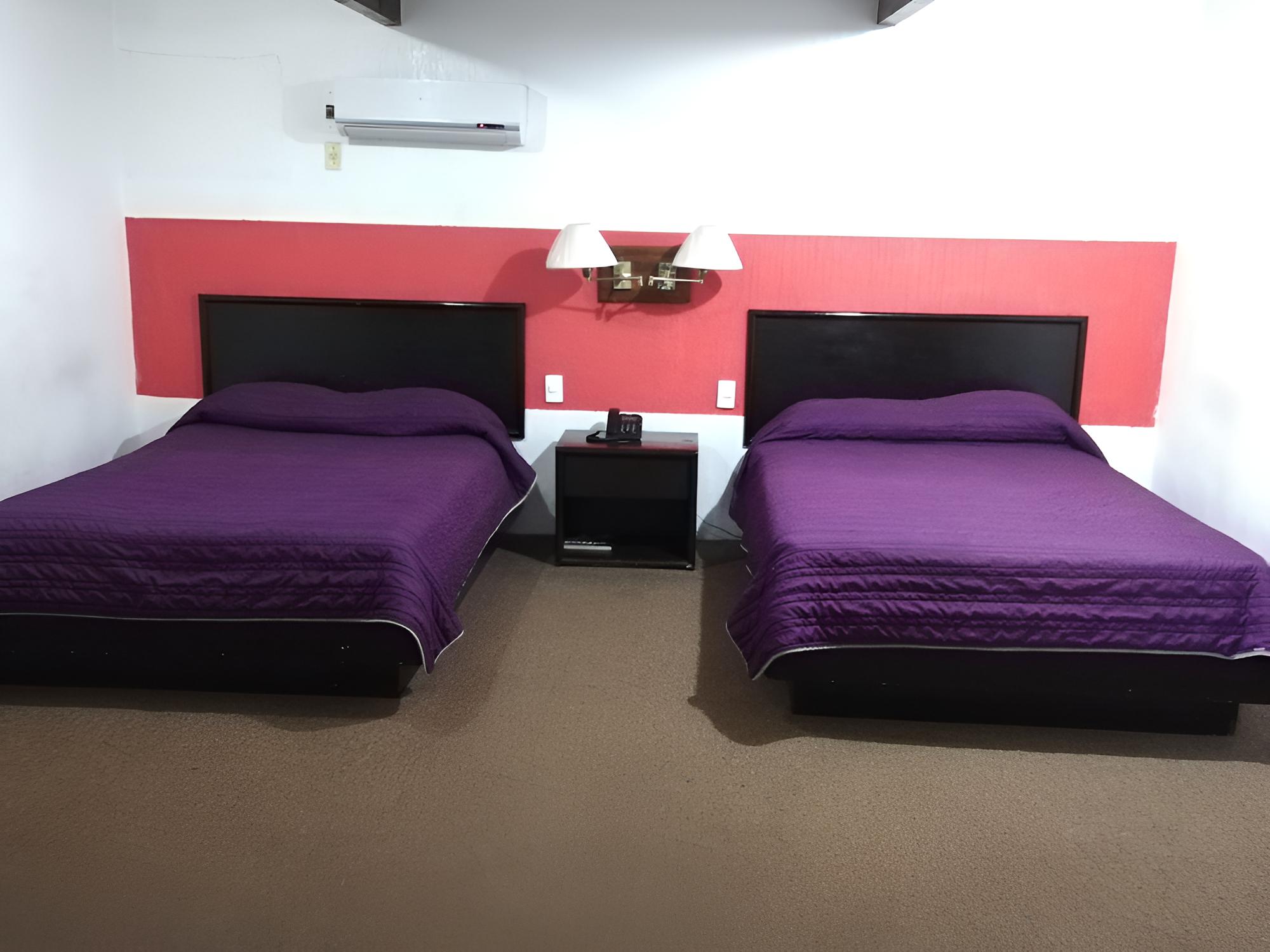 Standard Room, 2 Double Beds photo 1