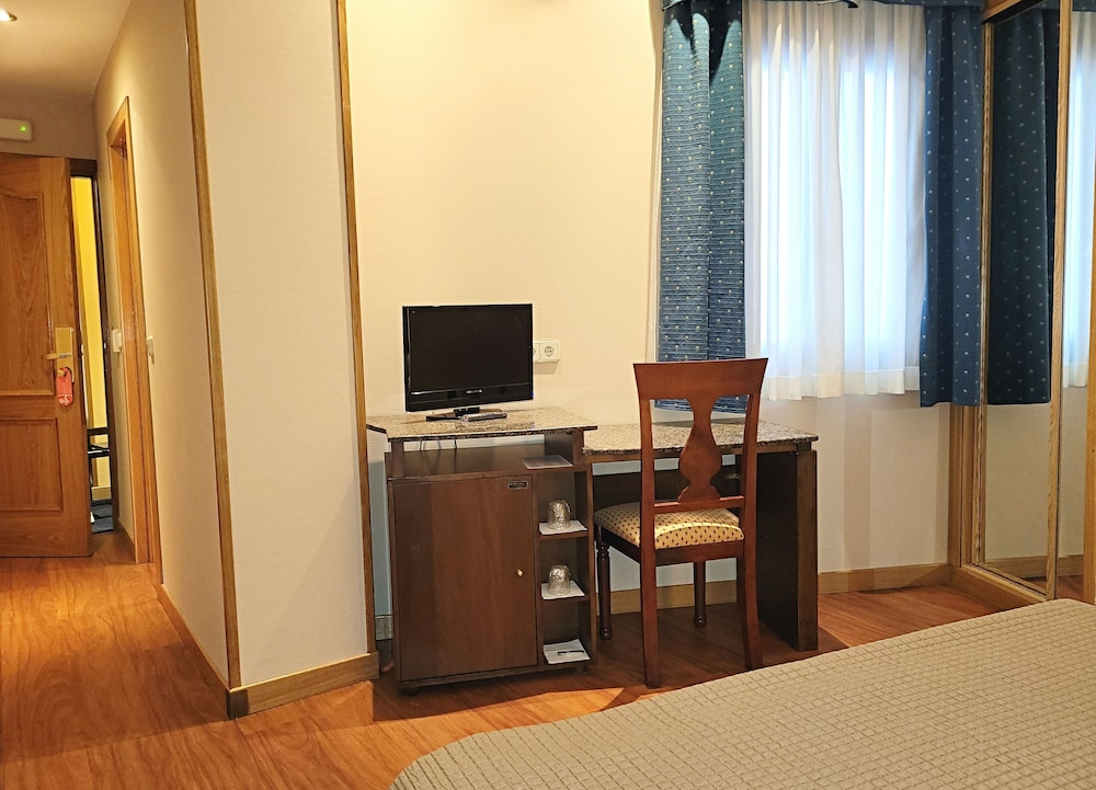 Economy Double Room - Photo 3