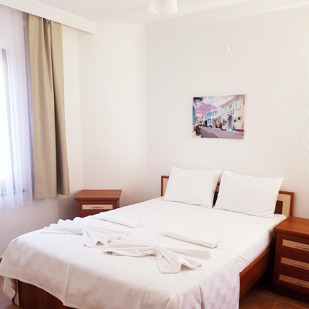 Family Twin Room, 2 Bedrooms, Non Smoking, Pool View photo 1