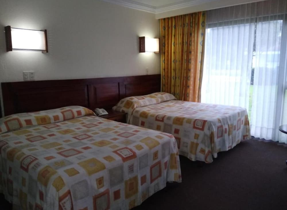 Quadruple Room, 2 Double Beds photo 3