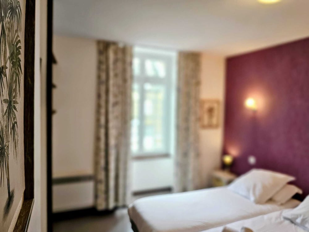 Standard Twin Room, City View photo 1