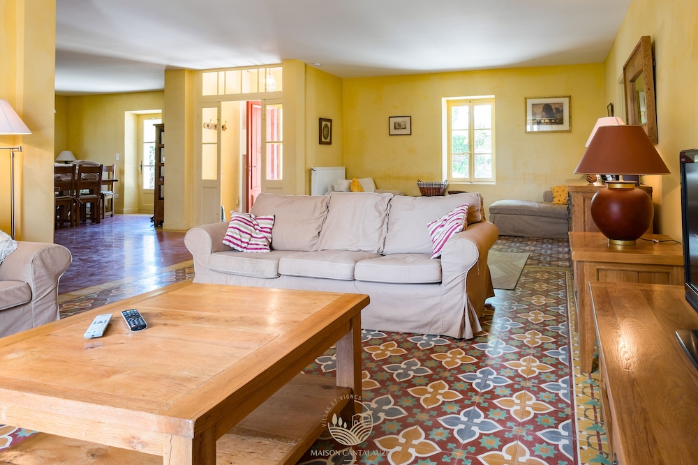 Luxury Villa photo 3