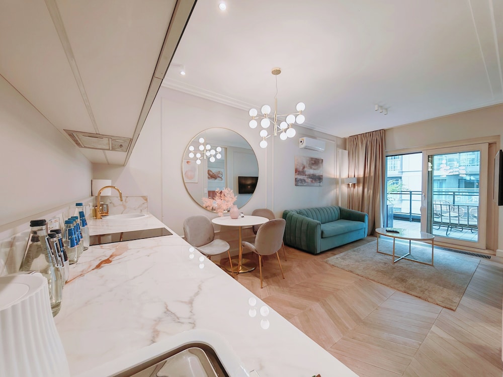 Standard Apartment, 1 Bedroom, Courtyard View
